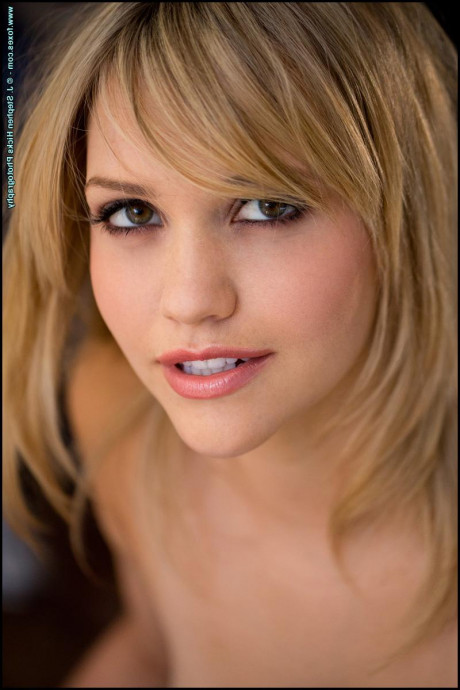 Миа Малкова картинка 52